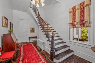 The Manor - Historic Mansion, Wifi, Covered Porch, Screen Porch, King Bed, Walk to Spas, Shops & Restaurants - 7