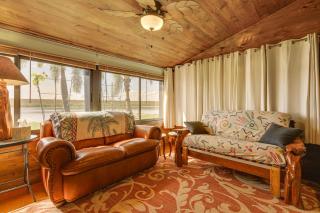 Unwind Poolside and Walk to Lake! Okeechobee Getaway - 0