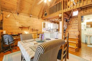 Unwind Poolside and Walk to Lake! Okeechobee Getaway - 7