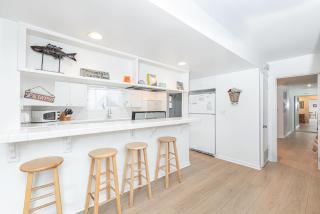 Quiet 4Br Beach Home W Large Deck & Bbq 2 Blocks From Sand By Beachview Rentals - 2