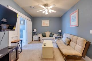 Walkable Racine Retreat! 1 Mi to Lake Michigan - 0