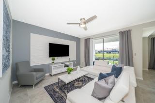 3111-102RD CONDO 2 BEDS/2 BATHS (SANITIZED) - 2