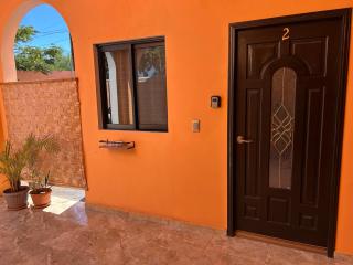 Tres Iguanas Apart Hotel - New, cozy & spacious flats, short walk to beach - 1