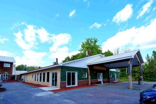 Varennes Grand Montreal Hotel - 1