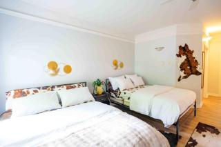 Varennes Grand Montreal Hotel - 1