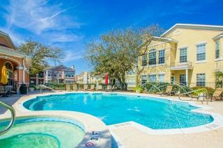 Modern upstairs three bedroom condo! - 8