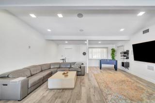 Luxury Entertainer's Home Infinity Pool & View! - 8