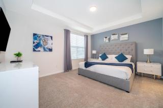 1808GA TOWNHOUSE 5 BED/4.5 BA (SANITIZED) - 1