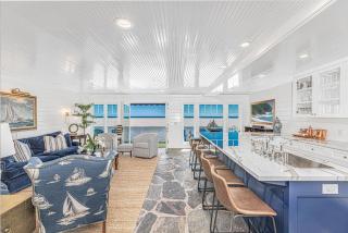 Spectacular 6Br Oceanfront Home In Highly-Coveted Location By Beachview Rentals - 9