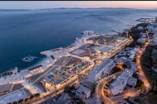 Golden Luxury Apartment - 7