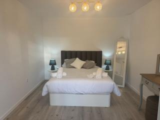 Charming Seaside Flat - 2