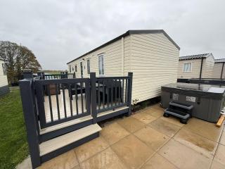 Lucas Retreat Hot Tub Lodge, Bockenfield Morpeth - 7
