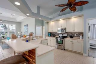 Palm View - Boat Dock and Tropical Lanai Space - 4