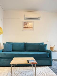 Boho Coastal Retreat with Jacuzzi, 1 min to Beach - 4