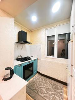 Уютная квартира в центре города - 0