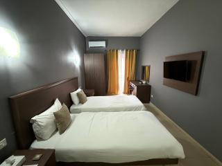 The Windsor Hotel - 7