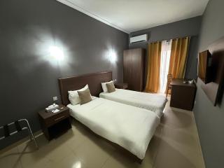 The Windsor Hotel - 8