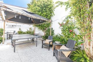 Iconic 4Br Bayfront Home W Unmatched Indooroutdoor Living By Beachview Rentals - 5