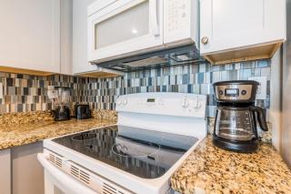 Island Sunrise 267 by Youngs Suncoast - 1