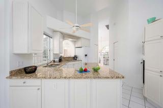 Princess - Hot Tub - Great Location - 2