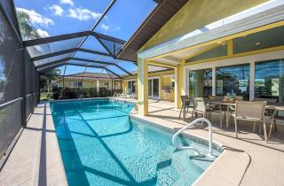 Pelican - Yacht Club Area Vacation Home with Direc - 9