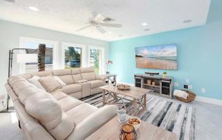 Pelican - Yacht Club Area Vacation Home with Direc - 8