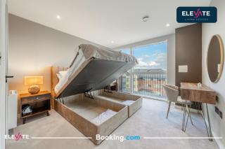 LAST-MINUTE SPECIALS l ELEGANT HOUSE l WEMBLEY STADIUM LOCATION, FREE PARKING, 5 MIN TO BRENT CROSS WEST STATION, SLEEPS Up to 6 l Elevate Living Estates Short Lets Cricklewood & BRENT CROSS - 8