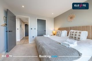 LAST-MINUTE SPECIALS l ELEGANT HOUSE l WEMBLEY STADIUM LOCATION, FREE PARKING, 5 MIN TO BRENT CROSS WEST STATION, SLEEPS Up to 6 l Elevate Living Estates Short Lets Cricklewood & BRENT CROSS - 9