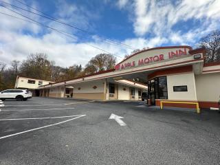 Apple Motel - 3