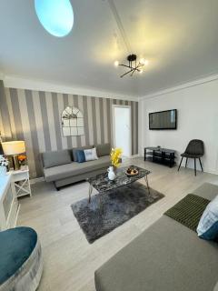 Hyde Park Cozy One Bed - 6