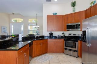 Paradise Palms - Luxury Home - Bikes & Kayaks - 3