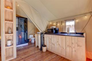 Cozy Glamping Tent Fire Pit & Free Wine Tasting - 3