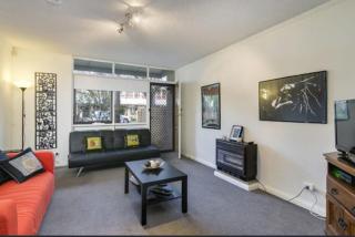 Modern 2BR Apartment North Adelaide - 5