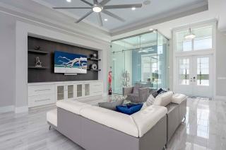 Rosegarden - New Luxury Vacation Rental Cape Coral - 5