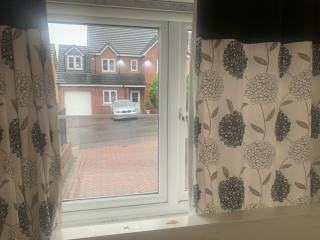 Furnished 1 Bed ensuit independent space with Parking - 7