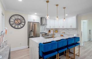 Serenity by the Gulf - Vesteva Vacation Rentals - 2