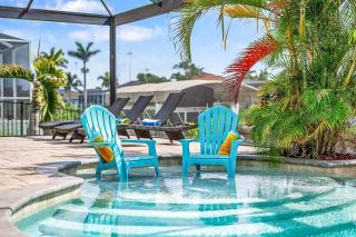 Silhouette - Upscale Home with Relaxing Outdoor Living - 0