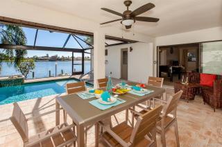 Shamrock Lakes - Lake View - Relaxing Pool & Dock - 9