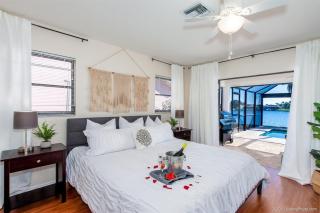 Shamrock Lakes - Lake View - Relaxing Pool & Dock - 8