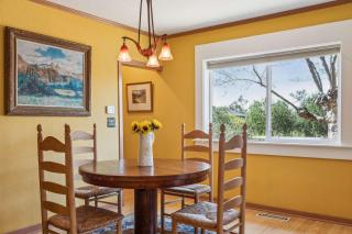 Authentic Sonoma Experience - Home and Lush Gardens - 3