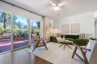 Modern 3BR Home in Napa with Hot Tub & Detached Office - 1