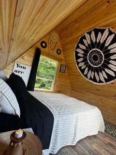 Romantic Camp Getaway near Lake Livingston - 6