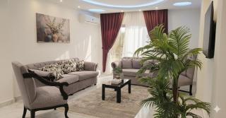 Rehab City Getaway - Near Airport - 0