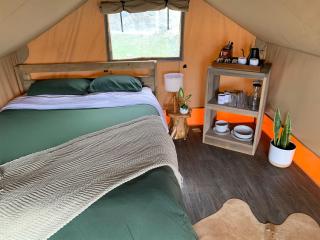 Safari Tent Retreat by SpaceX & Boca Chica Beach! - 7