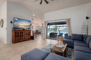 Sunset Pier - Cozy waterfront Vacation Rental Cape - 6