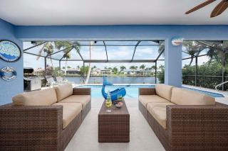 Sunset Pier - Cozy waterfront Vacation Rental Cape - 2