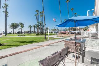 6Br Oceanfront Duplex Steps From Beach And Balboa Pier By Beachview Rentals - 0