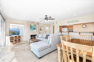 6Br Oceanfront Duplex Steps From Beach And Balboa Pier By Beachview Rentals - 4