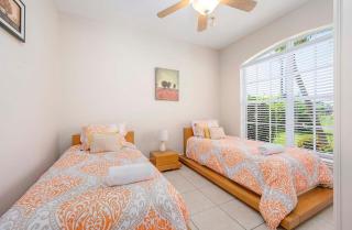 Sunshine-Quiet Cape Coral Neighborhood - Tiki Hut - 3