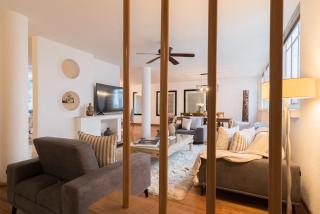 Location- Design & Comfort Fully equipped - 4